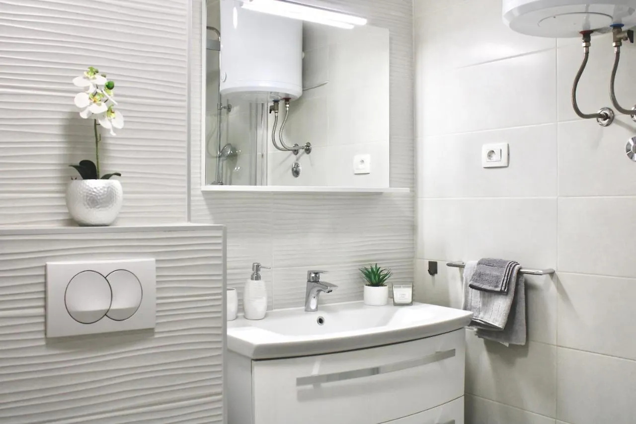 Town Centre Apartment Surprise Split