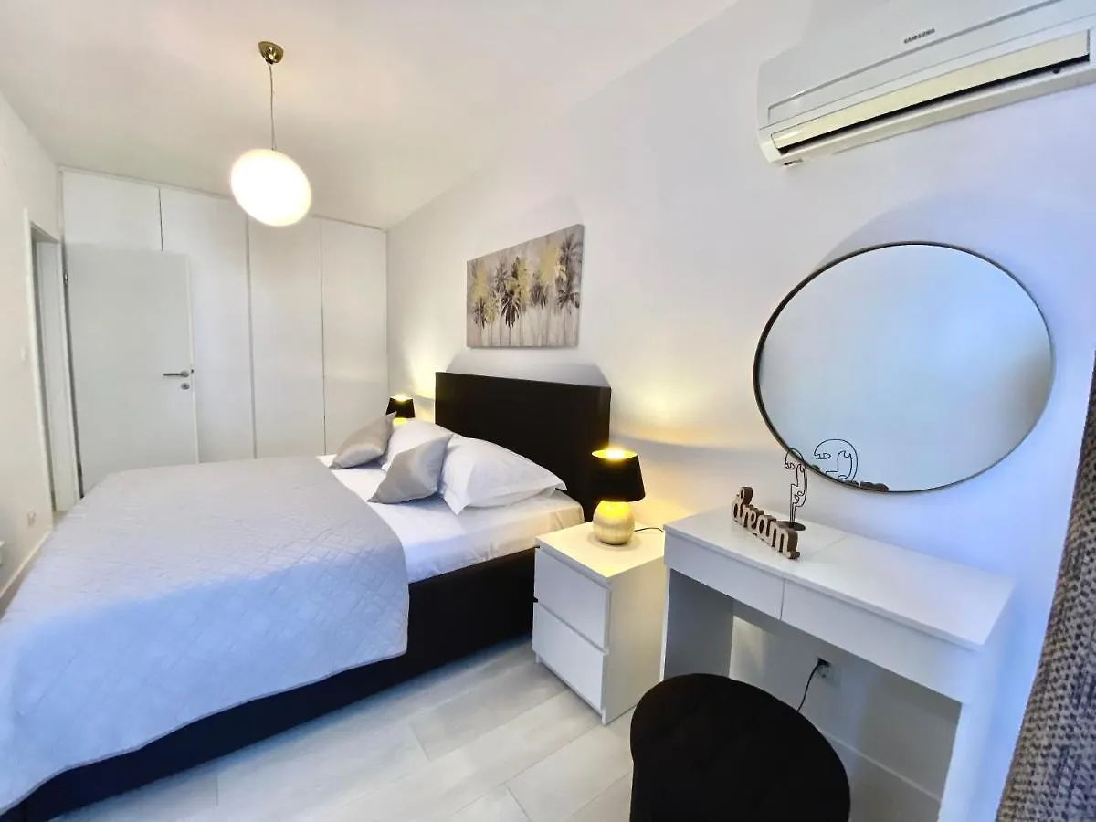 Town Centre Apartment Surprise Split